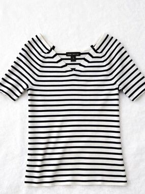 Ann Taylor Black & White Striped Notch Neck Short Sleeve Top